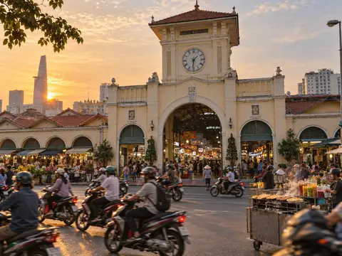 Illustration of Ben Thanh Market