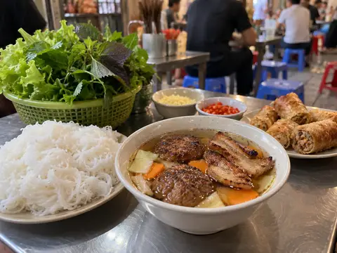 Illustration of Bun Cha Huong Lien